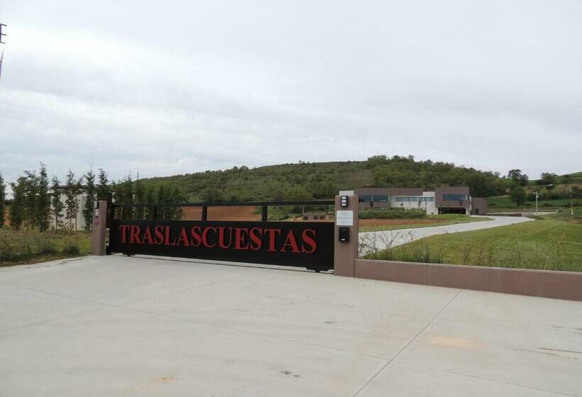 ホテル Bodegas Traslascuestas   Grupo Piérola