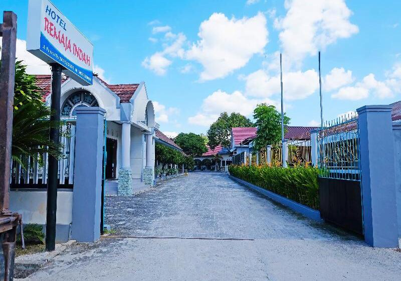 Collection O 91046 Hotel Remaja Indah Masamba