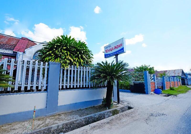 Collection O 91046 Hotel Remaja Indah Masamba