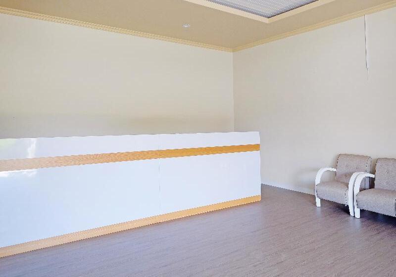 Collection O 91046 Hotel Remaja Indah Masamba