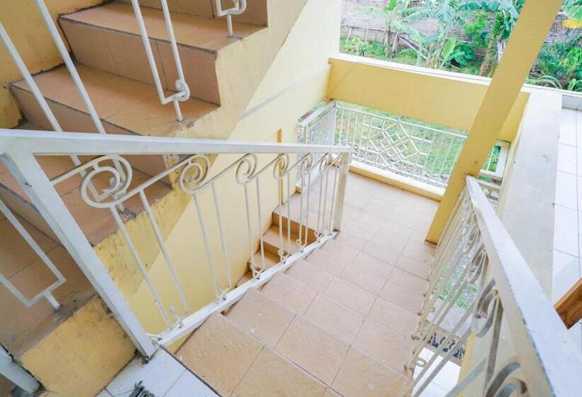 酒店 Pekayon Garden House Syariah Redpartner