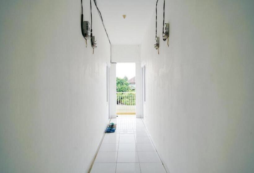 酒店 Pekayon Garden House Syariah Redpartner