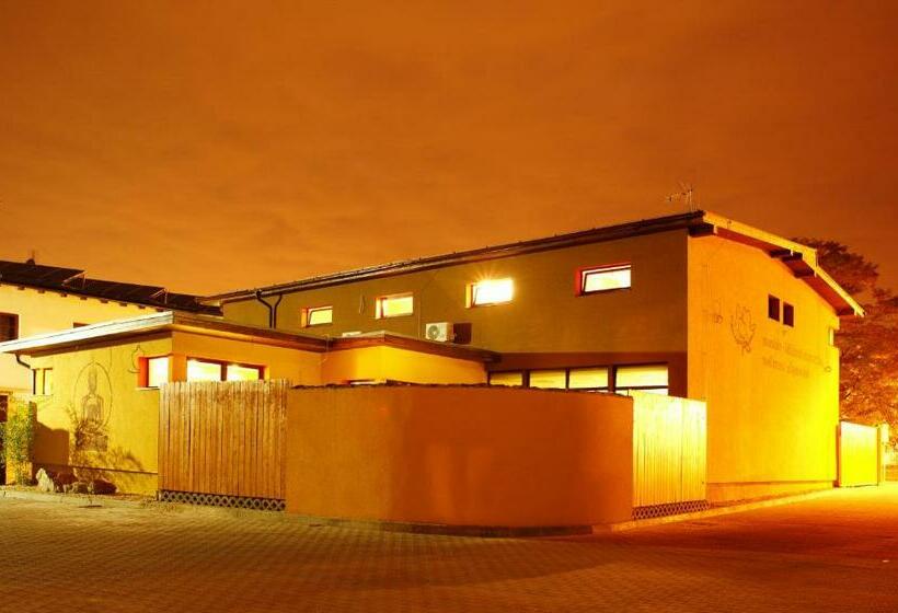 פנסיון Asian Zen