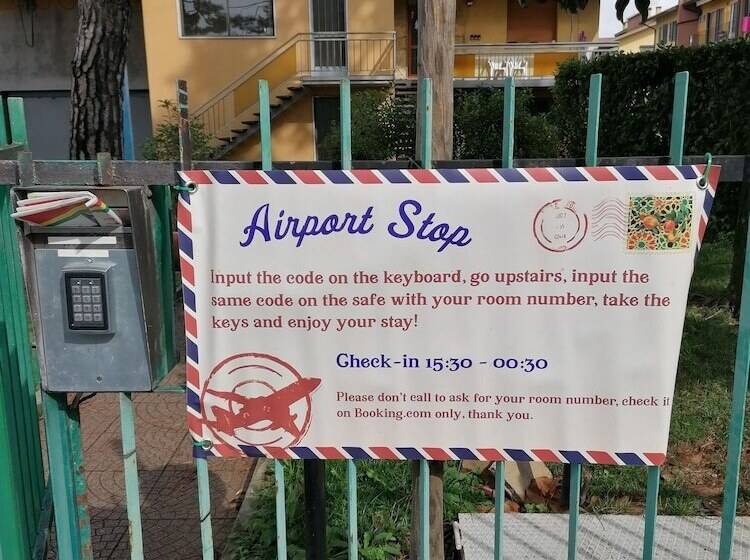 פנסיון Guesthouse Airportstop