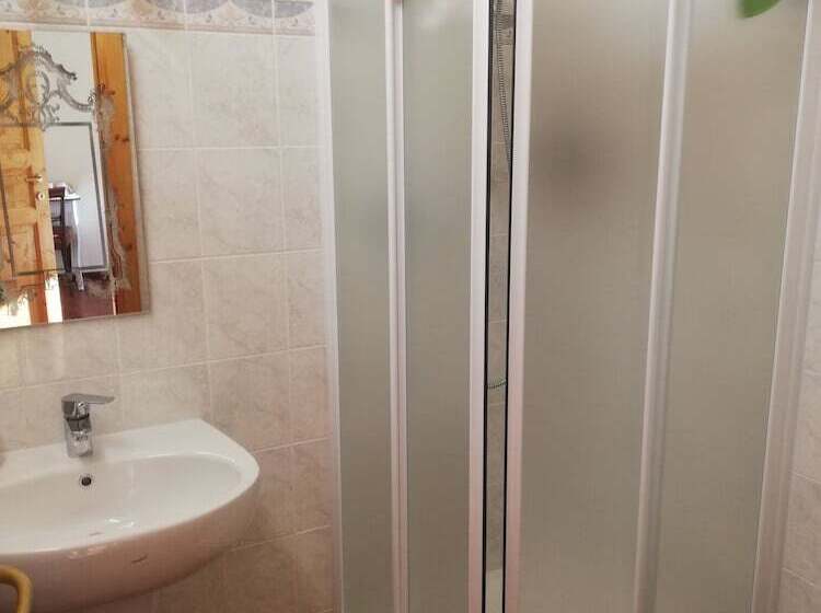 פנסיון Guesthouse Airportstop