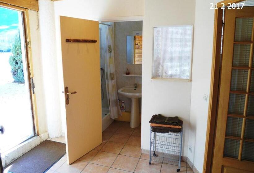 膳宿费 La Petite Bergerie In Drôme Provençale