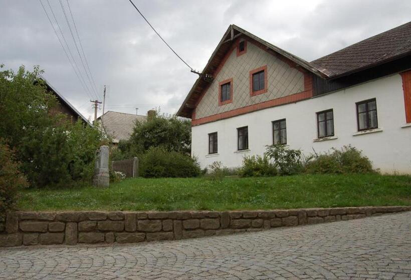 بنسيون Penzion Na Devitce