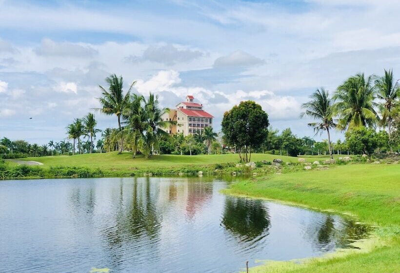 Queens Island Golf And Resort