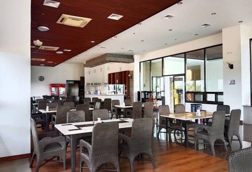 Queens Island Golf And Resort