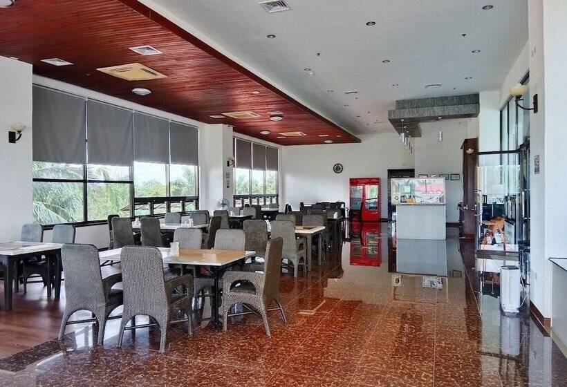 Queens Island Golf And Resort