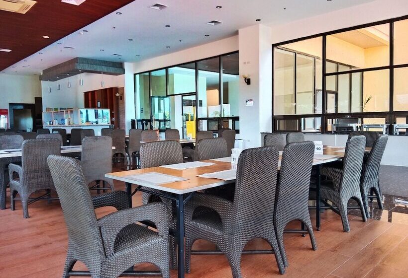 Queens Island Golf And Resort