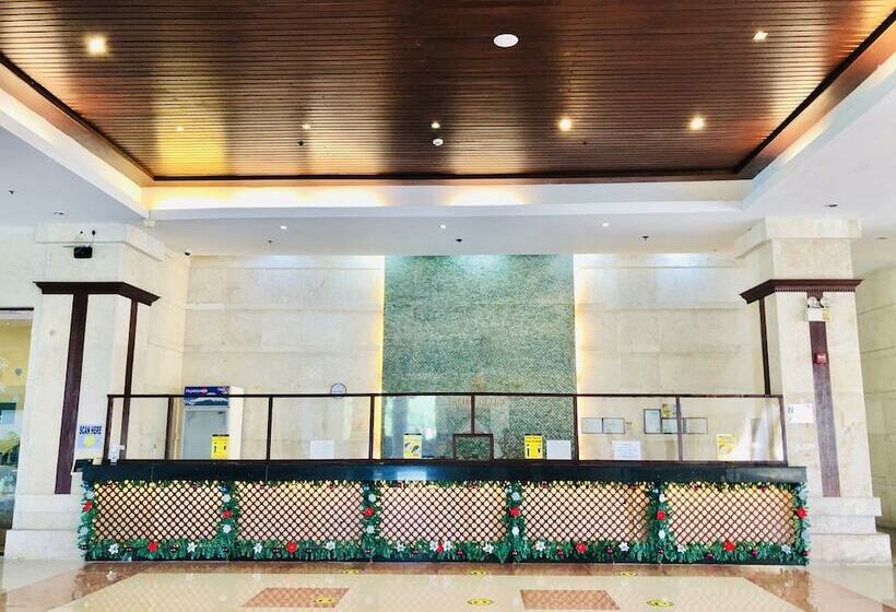 Queens Island Golf And Resort