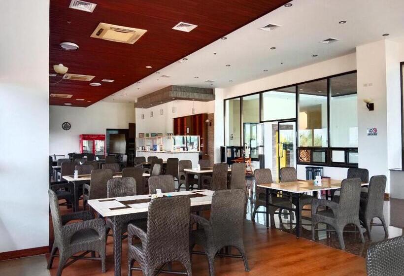 Queens Island Golf And Resort