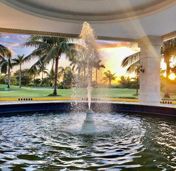 Queens Island Golf And Resort