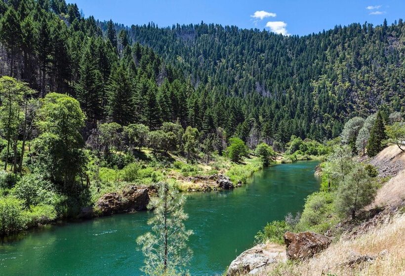 리조트 Indian Creek Lodge