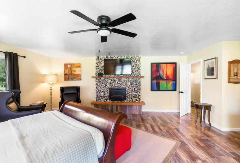 리조트 Indian Creek Lodge