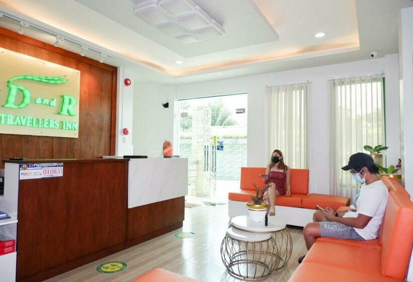 호스텔 D And R Travellers Inn