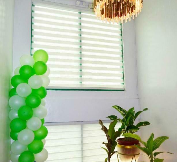 호스텔 D And R Travellers Inn