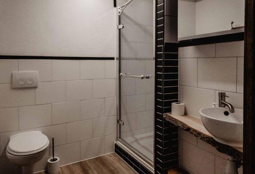 Общежитие Herberg De Lingehoeve