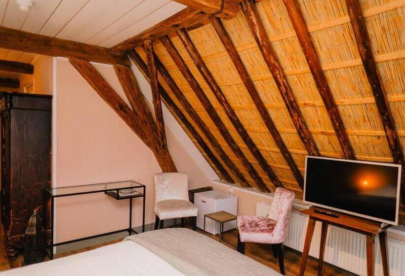 Общежитие Herberg De Lingehoeve