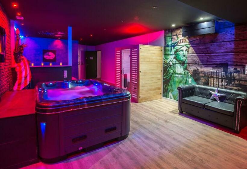 American Spa Motel