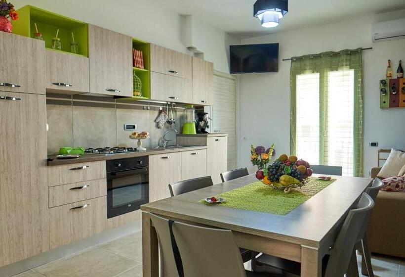 Bed and Breakfast Bouganville House   Casa Vacanze