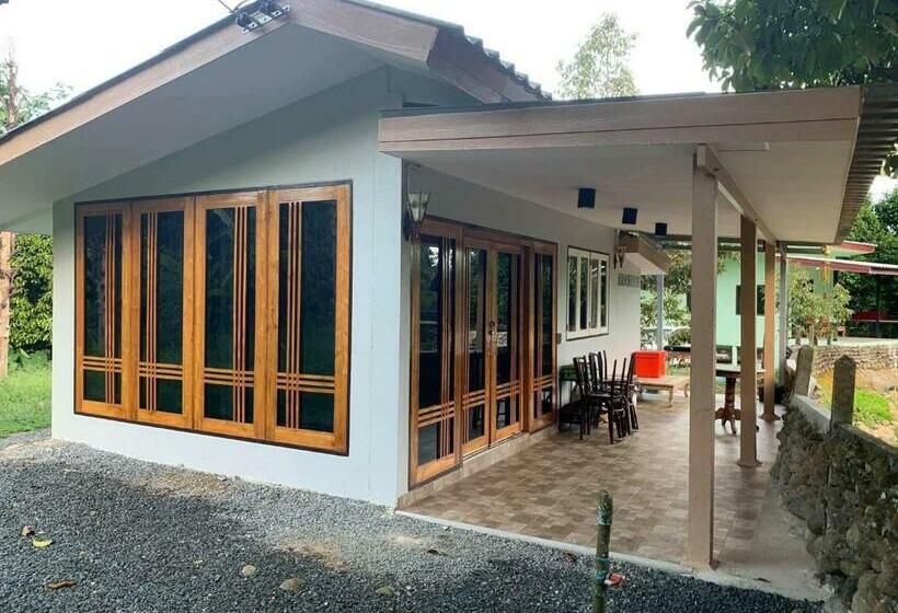 Bed & Breakfast เมี่ยงไม้ รีสอร์ท