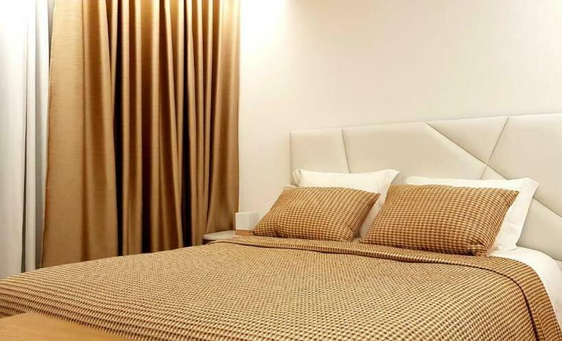 مبيت وإفطار Aroma D