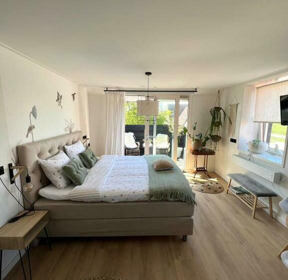 Bed and Breakfast By Mosk