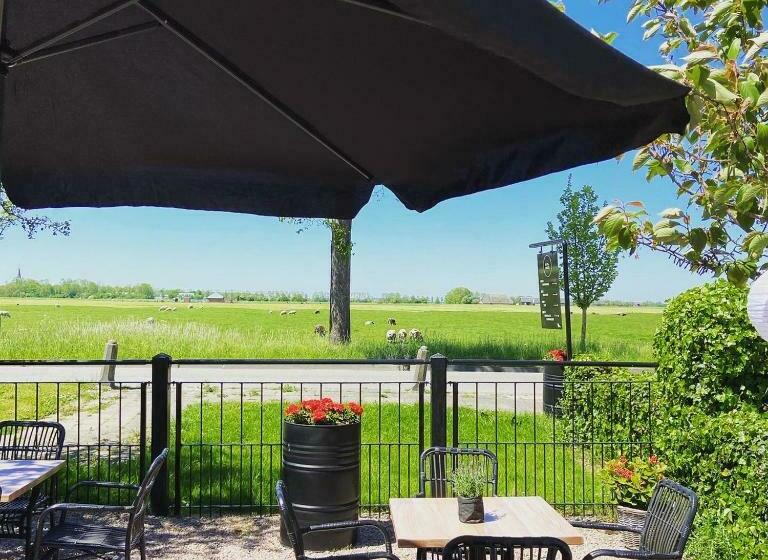 Bed and Breakfast By Mosk