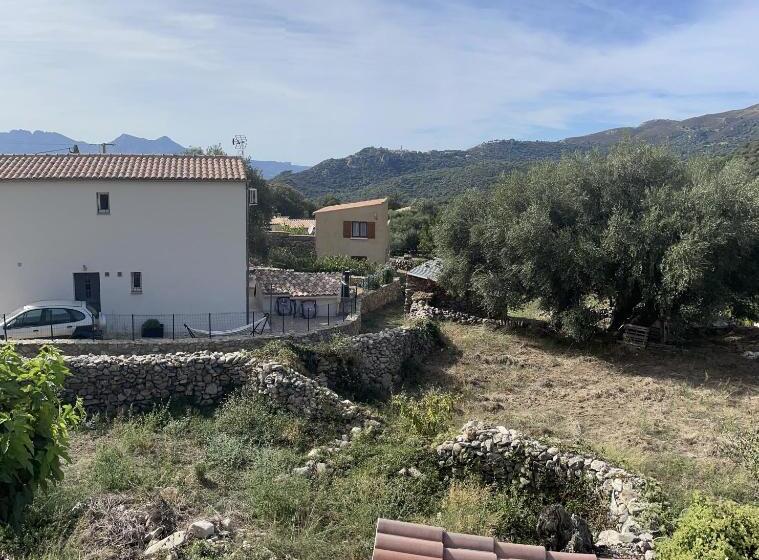 Bed and Breakfast Casa Basgiu, Chambres Avec Balcon Et Table D Hôtes