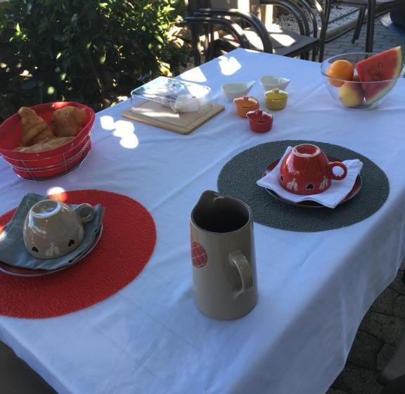 Bed and Breakfast Casa Basgiu, Chambres Avec Balcon Et Table D Hôtes