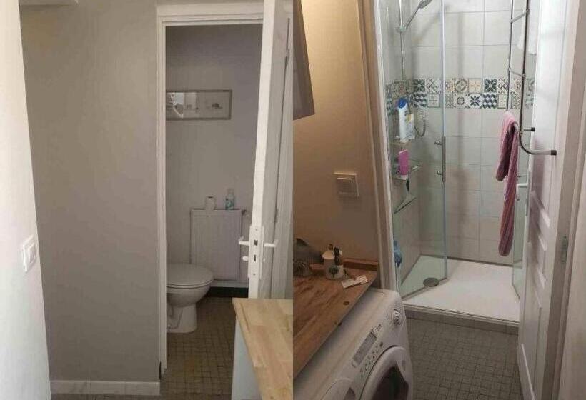 Bed and Breakfast Chambre Calme Et Accueillante, Parking Gratuit, Navette Gare Ou Aéroport