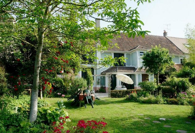 Bed and Breakfast Chambres D Hôtes Le Grand Air   Les Châteaux De La Brie Aux Portes De Paris