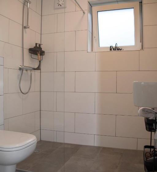 تختخواب و صبحانه De Burcht Drenthe