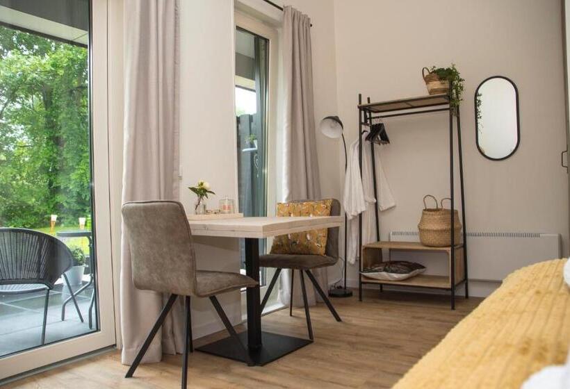 تختخواب و صبحانه De Burcht Drenthe