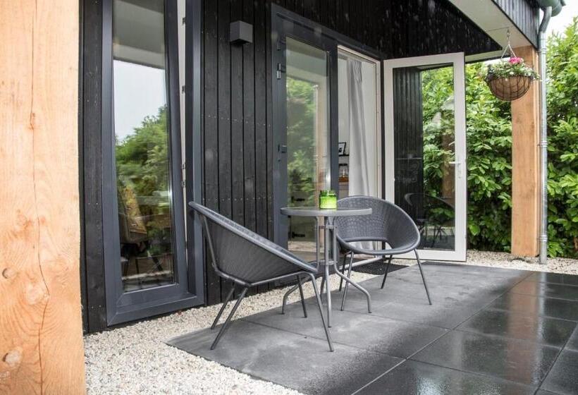 تختخواب و صبحانه De Burcht Drenthe