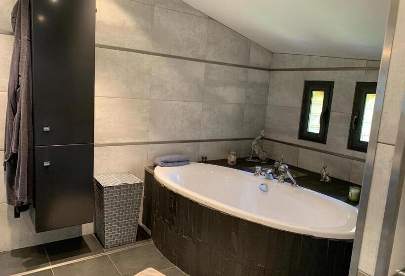 Bed and Breakfast Domaine De La Rue De La Tour