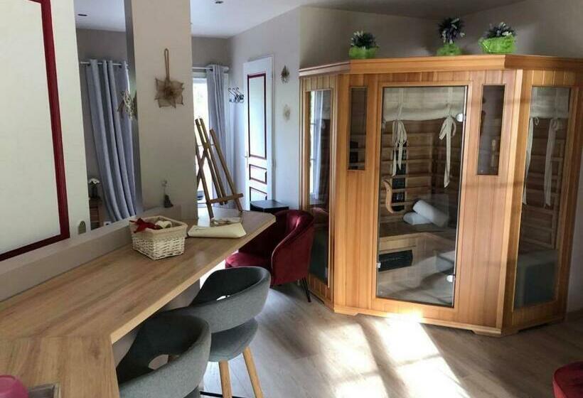 Bed and Breakfast La Suite Des Charmelines