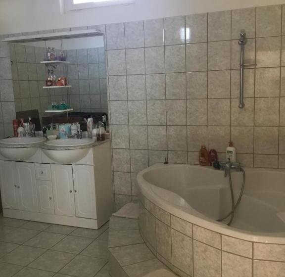 ベッドアンドブレックファースト La Varenne