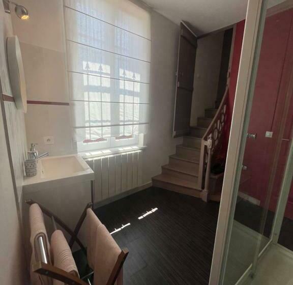 مبيت وإفطار Le Logis D’anne Sophie