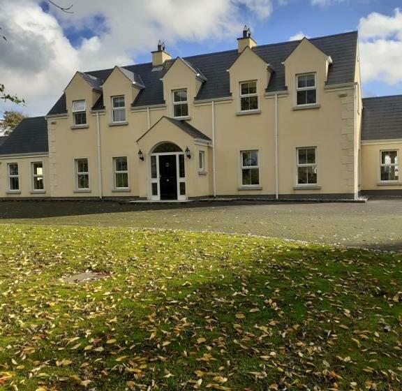 צימר Private Room In Superb House Bed 1