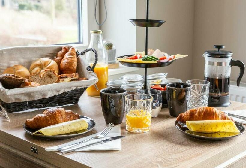 مبيت وإفطار Weeruusz