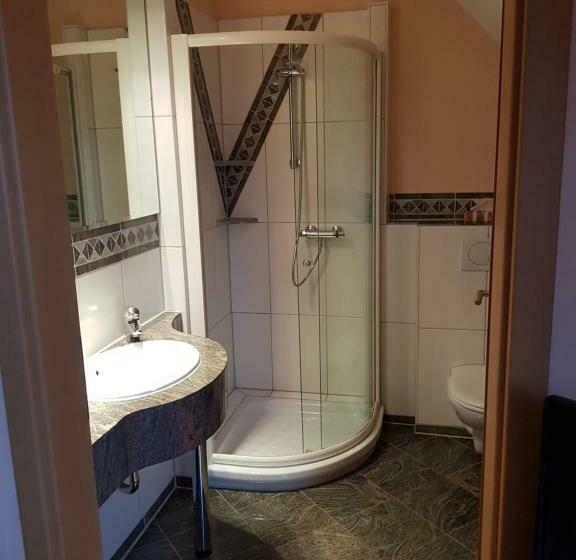 ベッドアンドブレックファースト Weingut Und Gästehaus Henrici