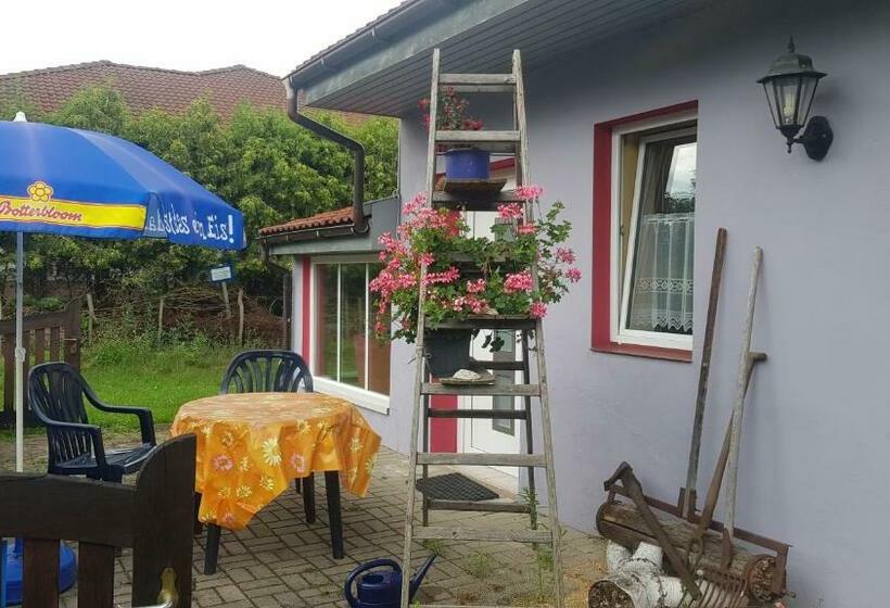 مبيت وإفطار Zimmervermietung Zahn