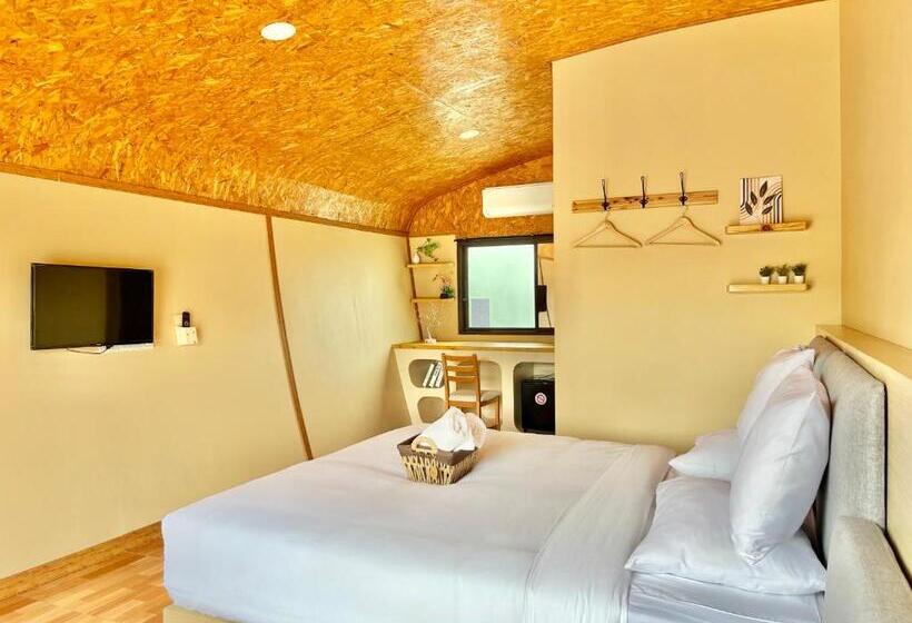 Hotel สต็อกโฮม เขาใหญ่