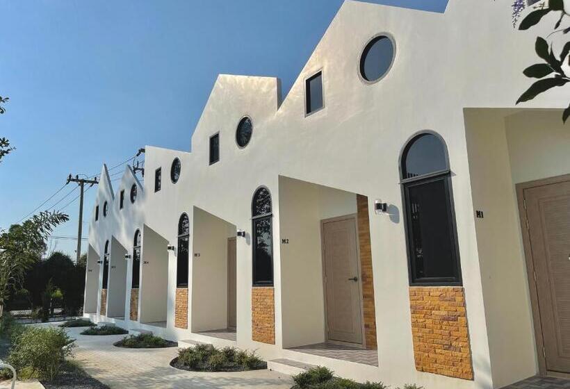 Hotel สต็อกโฮม เขาใหญ่