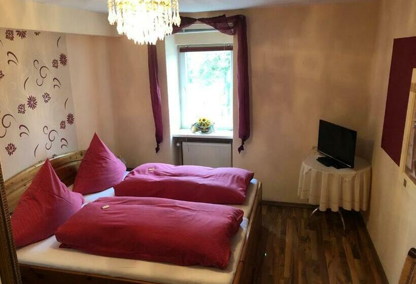 فندق Restaurant   Deutsches Haus