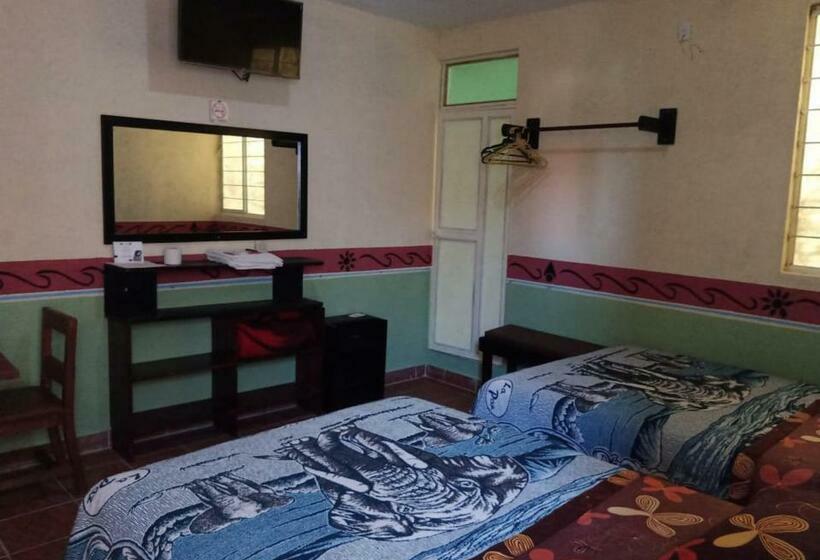 فندق El Portón De Cortés