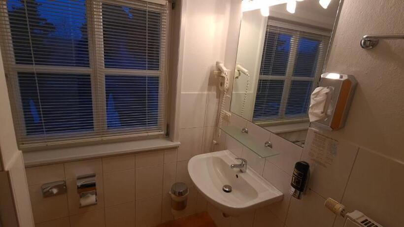 فندق Ephesus Am Weserwehr